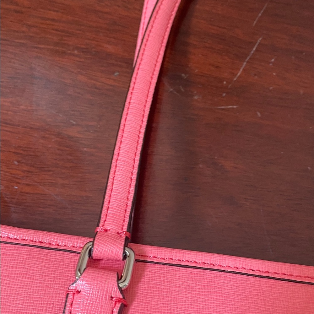 Coach Saffiabo Coral Leather Zioped Tote L1220-23821 - Picture 9 of 16